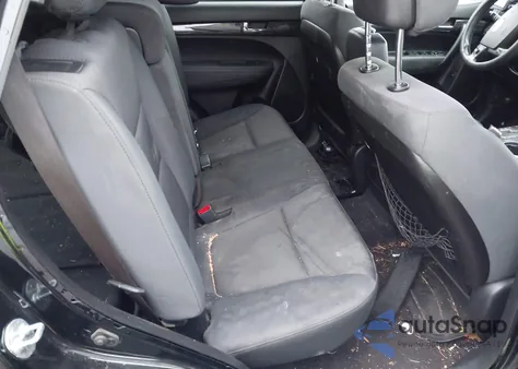 2012 Kia Sorento Lx z USA, uszkodzony, nr VIN 5XYKTDA69CG260003